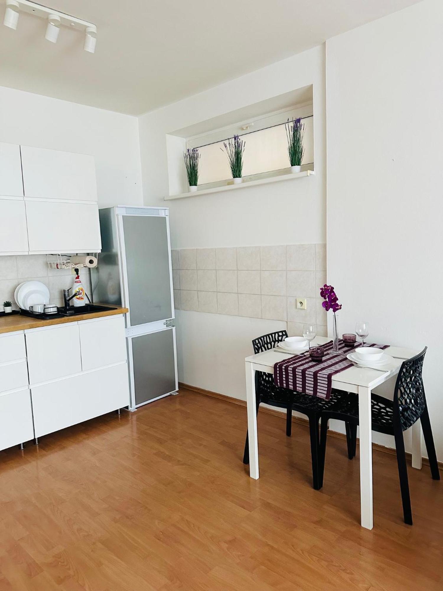After Two Apartment Bratislava Exterior foto